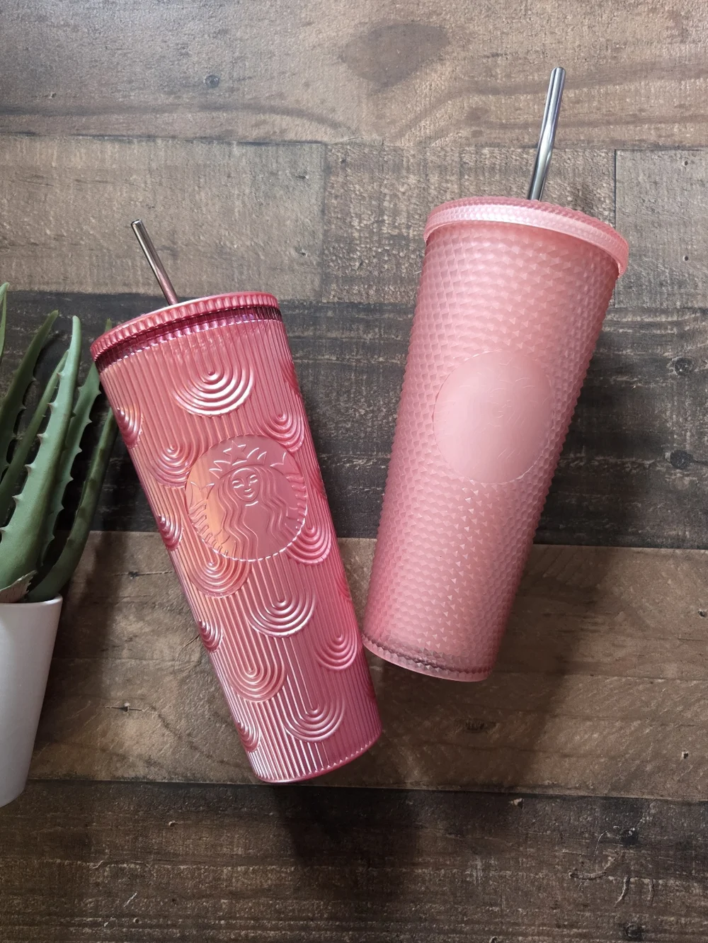 New STARBUCKS 24 Oz. Venti Cold '23 Mermaid Tumbler '22 Pink Lemonade Diamond - Picture 2 of 8